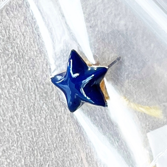 Alison Lou Dark Blue Star Stud - Picture 1 of 11